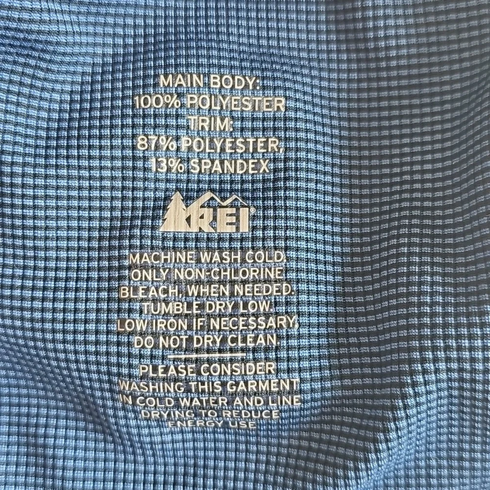 REI Men's Black and Blue Rash Guard